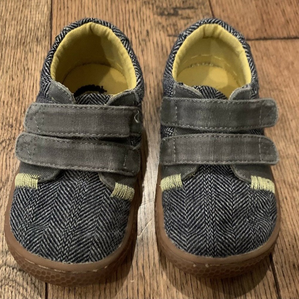 LIVIE & LUCA Shoes Sneakers Toddler Size 5